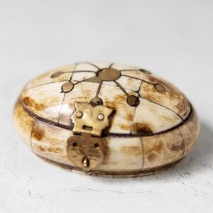 Vintage 1970s inlaid oval purple lined camel bone trinket box brass owl latch